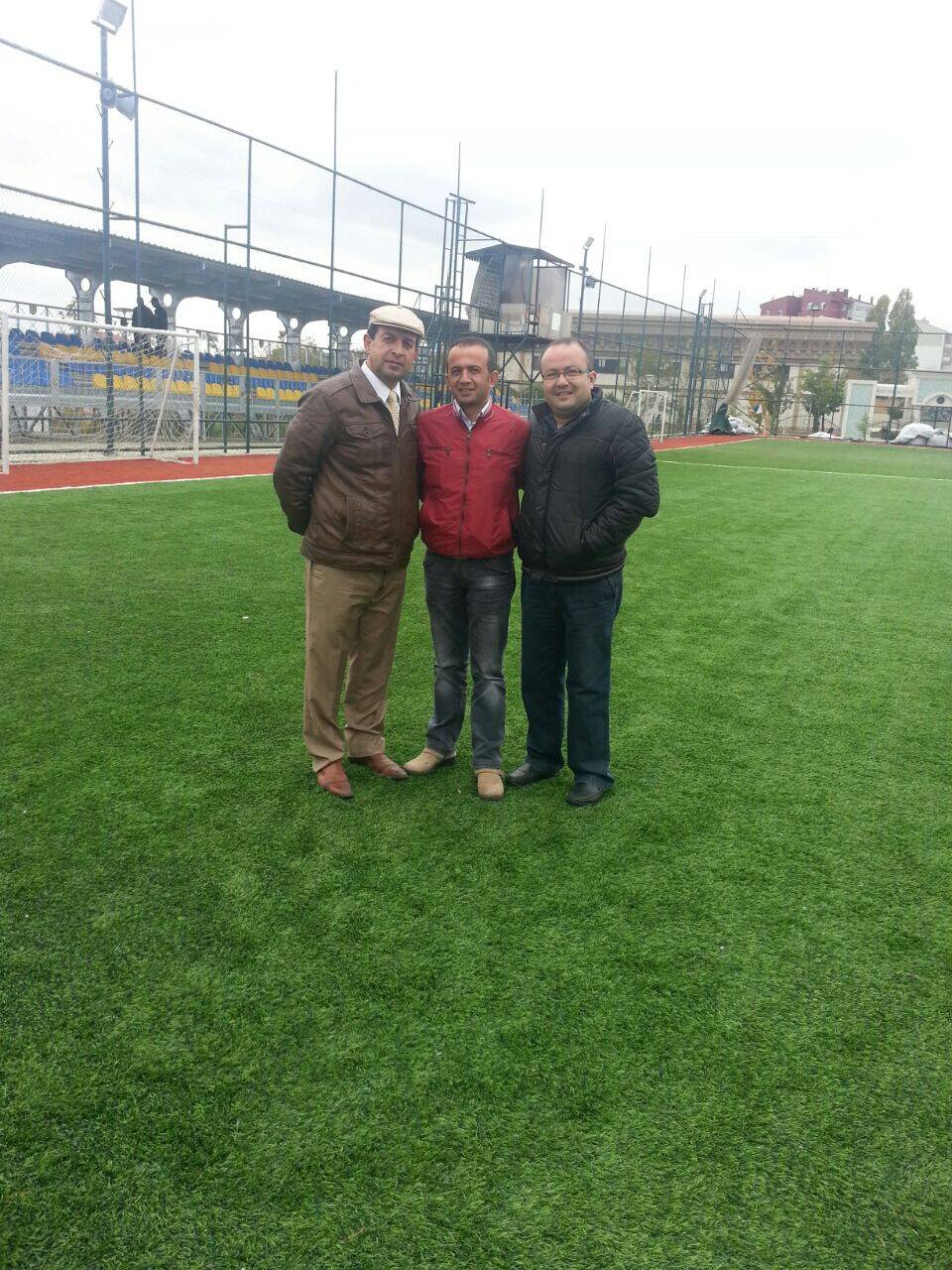 İzzet Soydabircan, Süleyman Karadeniz ile Mehmet  Oğuzhan Petekçi Ankara Yenimahalle stadında