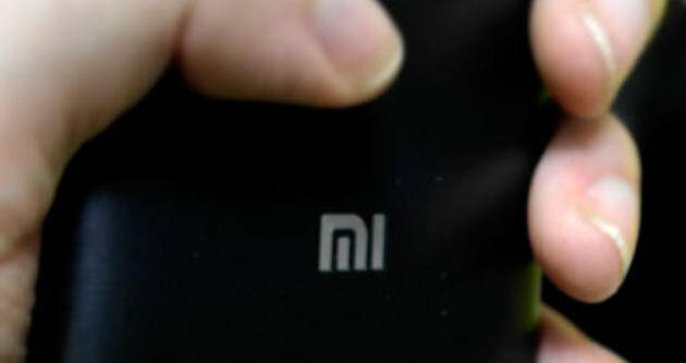 12 saatte 720,000 telefon sattı!