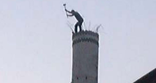 Allah'a emanet minare yıkımı