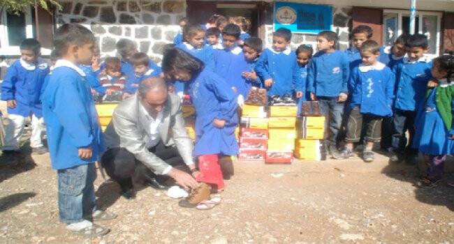 Ereğli'de İhtiyaç Sahibi Öğrencilere Yardım