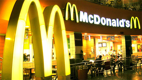 McDonald's o ülkedeki ilk restoranını açıyor