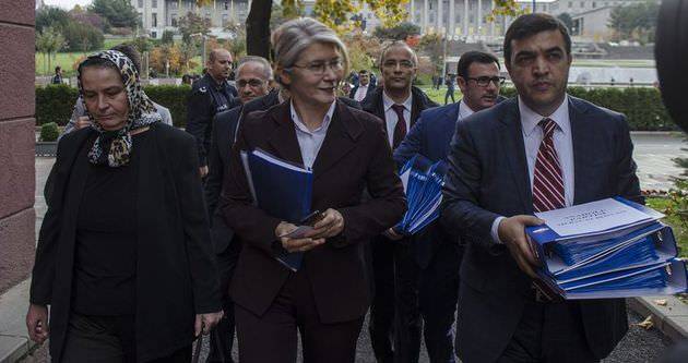 Emine Ülker Tarhan Anadolu Partisi'ni kurdu