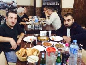 Mustafa Telatar yemek molasında