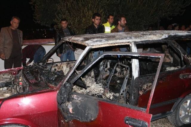 4 Yaşındaki Çocuk, Park Halindeki Aracın İçinde Yandı