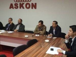 ASKON üyeleri İngilizce öğreniyor
