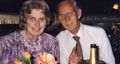 65 Yıllık Evli Çift 10 Dakika Arayla Öldü