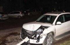 Lüks cip pert oldu: 4 yaralı