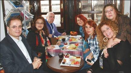 Fotoğraf  Gönüllüleri  Sille Sanat  Sarayı’nda