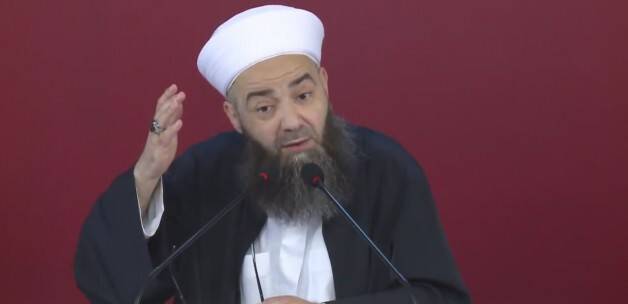 Cübbeli hoca kızdı: Bana hocalık taslama