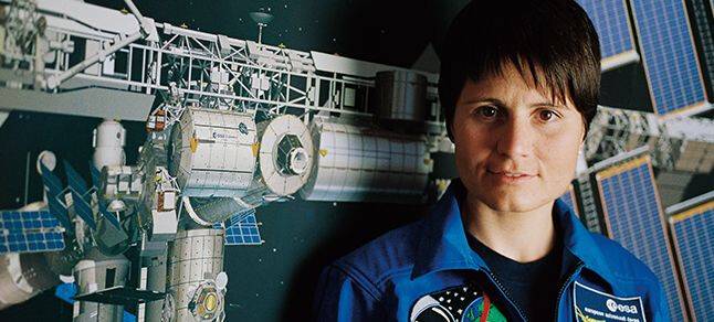 İtalya'nın ilk kadın astronotu uzayda