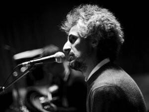 İranlı Müzisyen Mohsen Namjoo İstanbul'da Konser Verecek