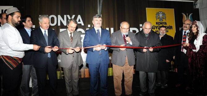 Konya Kitap Günleri Şehir Meydanı’nda Açıldı