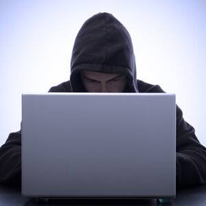 Web sitesi hackledi ve.