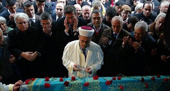 Deniz Gezmiş'in annesi vefat etti, Deniz Gezmiş kimdir?