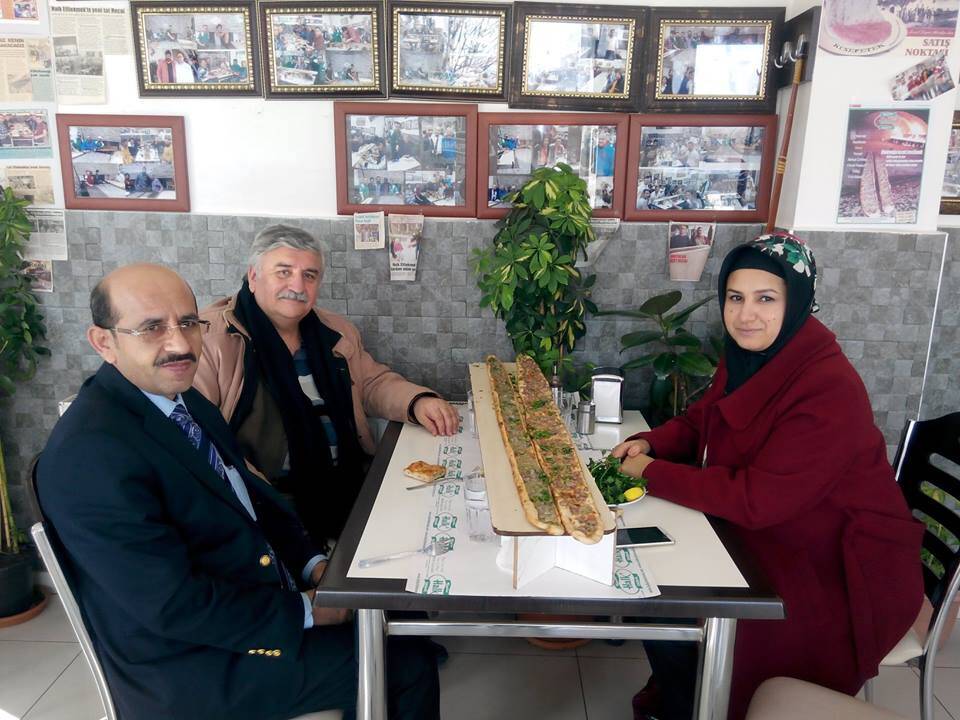 Başkan Ali Koç ile konukları Halk Etliekmek’te