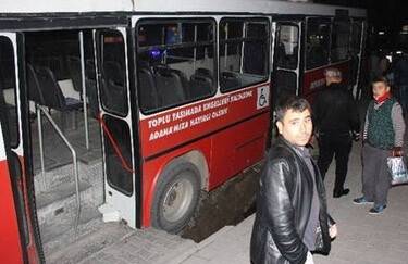 Otobüs Çukura Düştü!