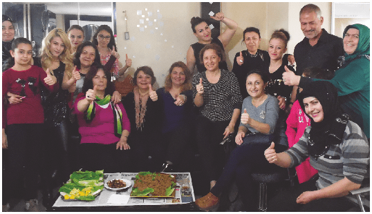 Fırst Lady Bayan Kuaföründe Çiğ Köfte Partisi