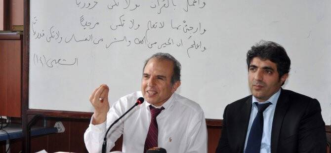 NEÜ’de Prof. Dr. Mohammad Shahriari Mesnevi’den Damlalar Konulu Ders Verdi