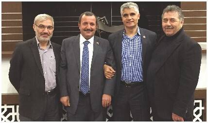 Kadim Dostlar Bu Kez Siyasette Buluştu