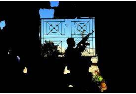 İRAN, KAN ÜZERİNDEN TİCARET YAPIYOR