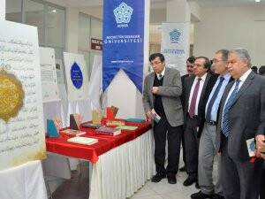 “Mesnevi Tercümeleri ve Şerhleri” Sergisi Açıldı