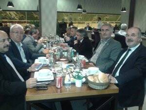 Muhasebecilerin yemek muhabbeti