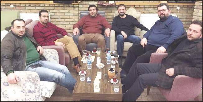 Mustafa Yapıcı Aydın’dan  Gelen Konukları Ve Dostlarıyla