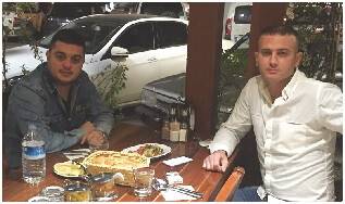 Mustafa Canfeda İle  Kahraman Veziroğlu  Antalya Mevlana  Lokantasındalar