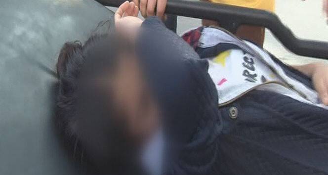 Annesini bıçaklayarak öldürdü
