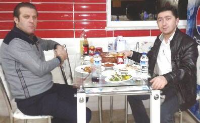 Özşimşekler Yemek Molasında