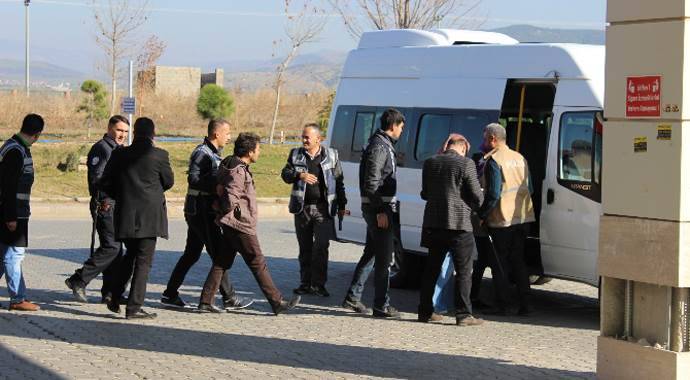 Üniversite karıştı, 67 kişi gözaltına alındı