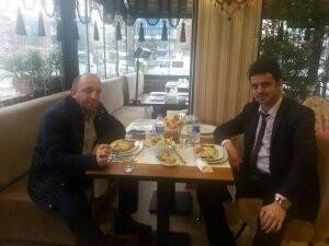 Celalettin Hakan Katırcı ile Uğur Karakurt dost yemeğindeler