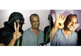 POLİSİN ZAFER İŞARETİNE KARŞI RABİA İŞARETİ