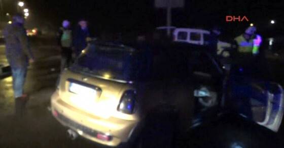 Polis, kaçan 2 kişiyi ayaklarından vurdu