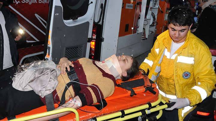 Sivas‘ta yolcu otobüsü devrildi: 36'sı ağır 51 yaralı