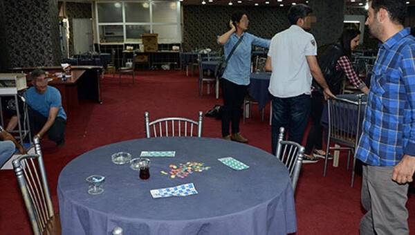 Vali'den Güven Partisi'ne yapılan kumar baskını için isyan etti