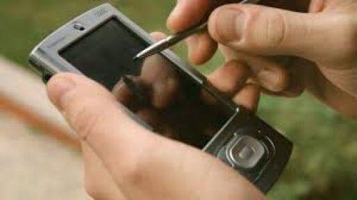 İlk Akıllı Telefon Palm Geri Dönüyor.