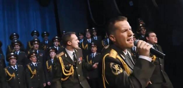 Rus ordusu yeni yıl için klip çekti