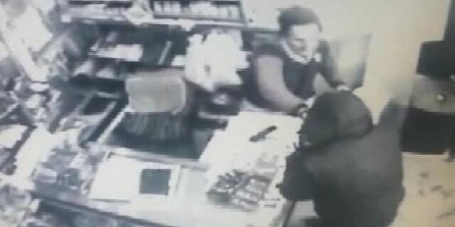 Soyamayınca, el öpüp helallik istedi