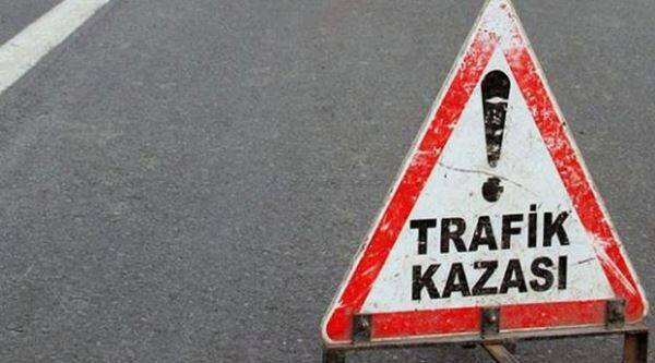 Yolcu Otobüsü Kamyonetle Çarpıştı: 6 Yaralı