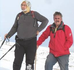 Mehmet Ali  Eren Ve Hüseyin  Turan  Lazoğlu Karlı  Zirvelerde