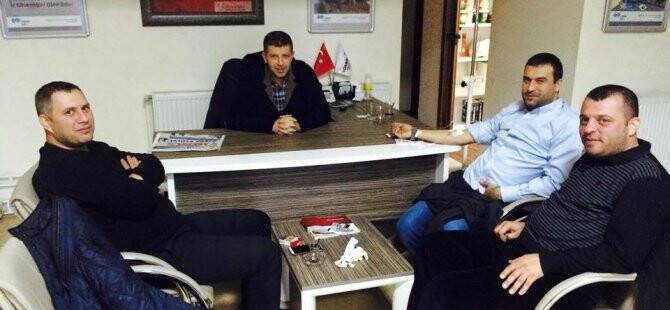 Yükseliş İş Sağlığı Ve Güvenliği Merkezinde dost sohbeti