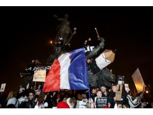 Paris’teki "Cumhuriyet Yürüyüşü" Sona Erdi