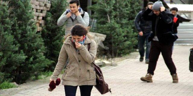 Lodos Bursa'da 65 Kişiyi Zehirledi
