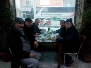 Süleyman Işıkçeviren İstanbul’dan gelen konuklarını Abacı Etliekmek’te ağırladı