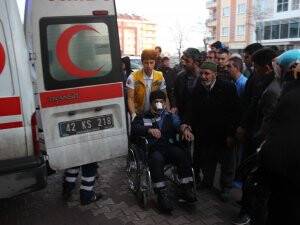 Konya'da iki otomobil çarpıştı: 9 yaralı