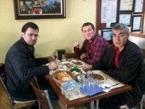 Başarılı isimler Dostlar Etliekmek’te