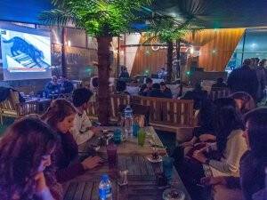 Erhan Erden Best Seasons Cafe’de