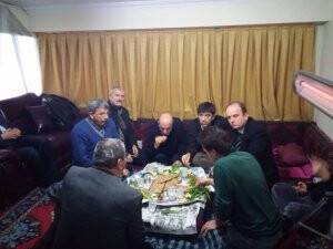 Genel Müdür Baykan ve dostları yer sofrasında etliekmek keyfinde