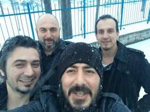 Barış Yaslan ve Tarık Karabağ'ın karda özçekimi